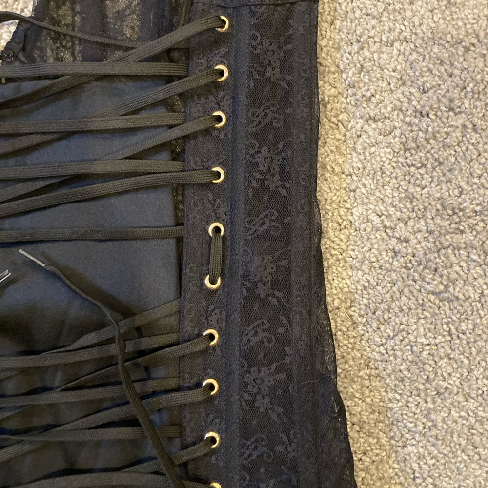 Agent Provocateur Black Lace Corset - Picture 5 of 9